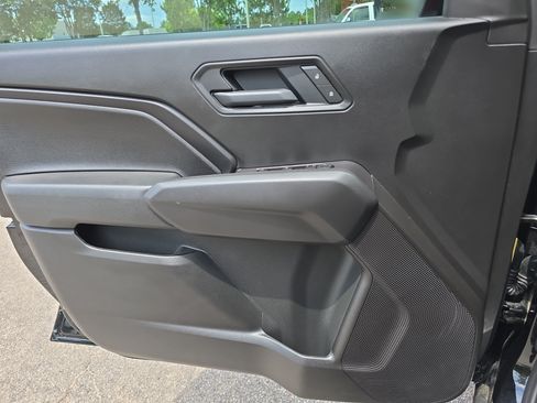 Used 2025 Chevrolet Colorado Trail Boss AWD/4WD image 26