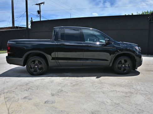 Used 2025 Honda Ridgeline Black Edition image 6