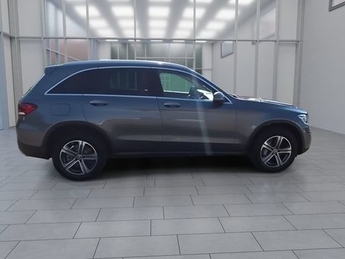 Used 2022 Mercedes-Benz GLC 300 4MATIC image 9