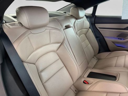 Used 2022 Porsche Taycan image 25