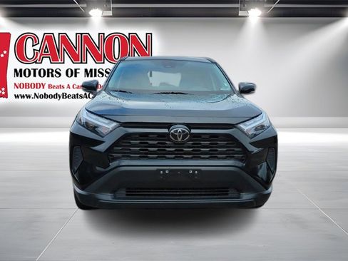 Used 2023 Toyota RAV4 XLE image 2