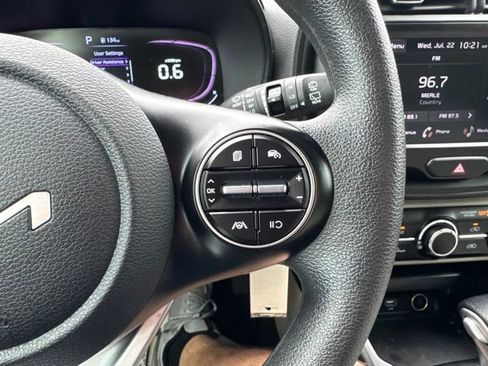 Used 2024 Kia Soul LX FWD image 23