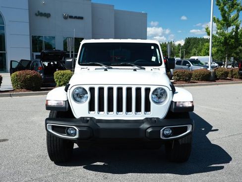 Used 2023 Jeep Wrangler Unlimited Sahara AWD/4WD image 2