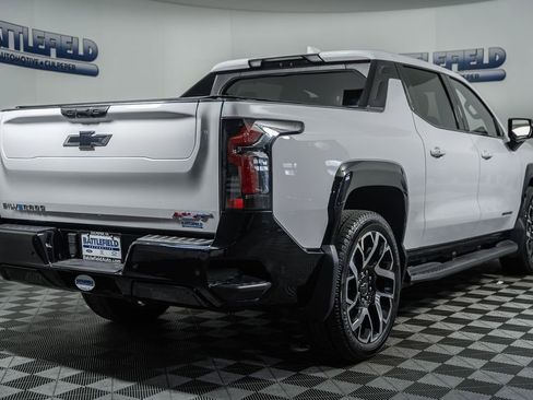 Used 2024 Chevrolet Silverado EV RST image 12