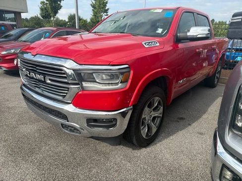Used 2022 RAM 1500 Laramie AWD/4WD image 1