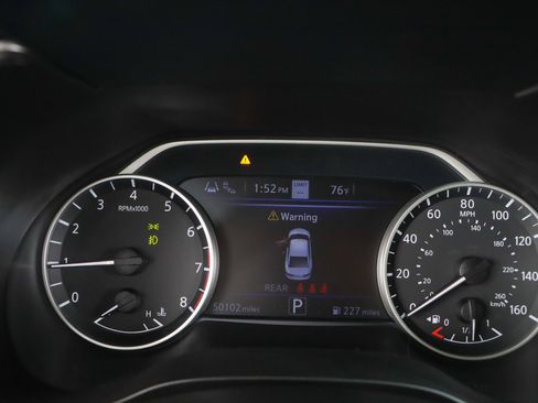 Used 2023 Nissan Maxima SR w/ Sport Mat Group FWD image 15