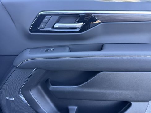 New 2026 Chevrolet Suburban Premier w/ Sun And Tow Package image 25