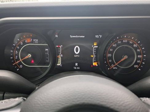 New 2025 Jeep Wrangler Unlimited Rubicon image 23