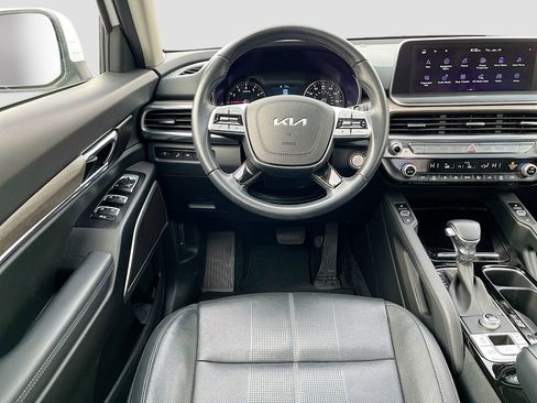 Certified 2022 Kia Telluride EX w/ EX Premium Package image 30