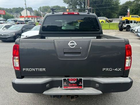 Used 2011 Nissan Frontier PRO-4X w/ Pro-4x Luxury Pkg AWD/4WD image 7