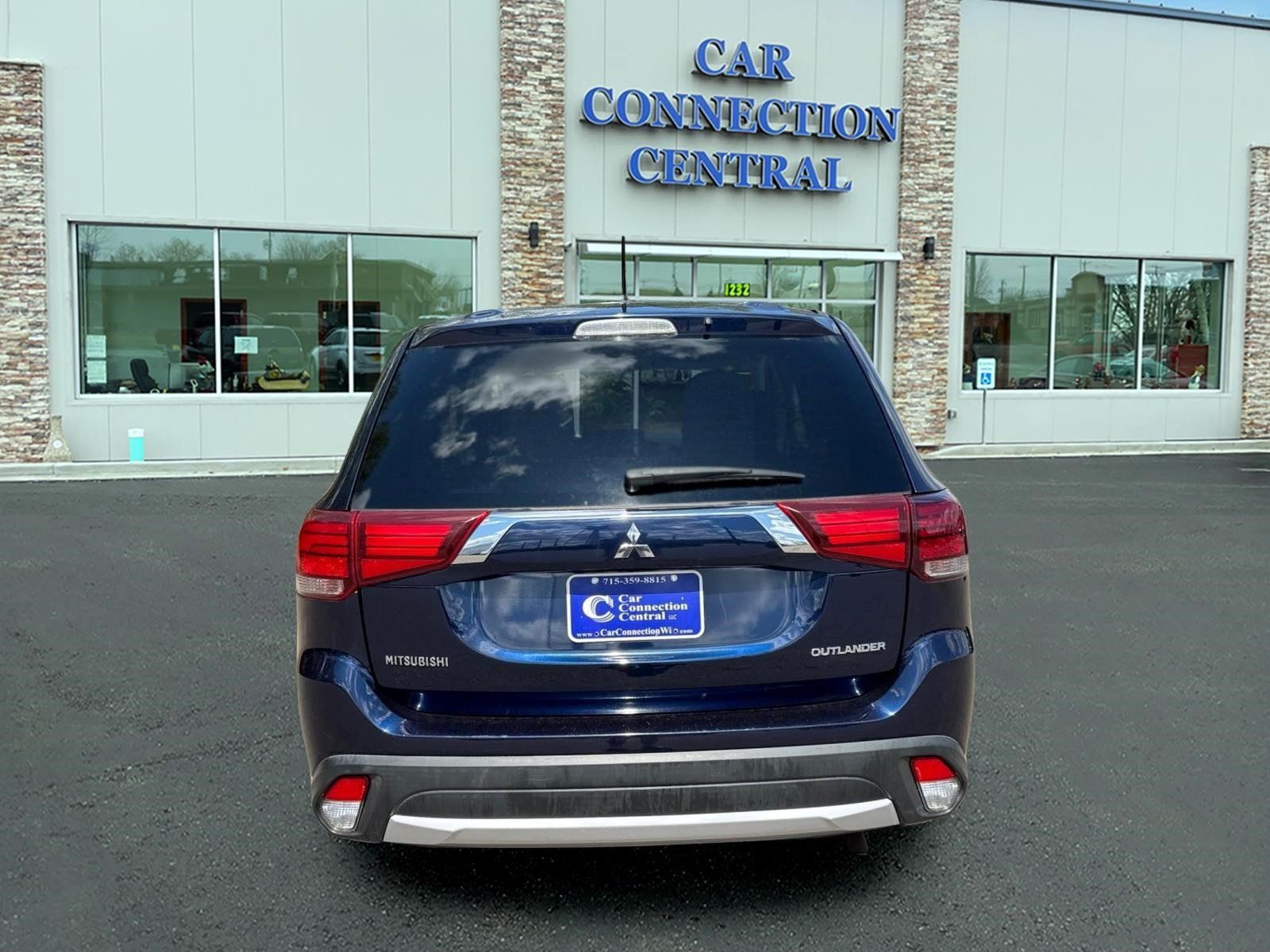 Used 2016 Mitsubishi Outlander ES AWD/4WD image 3