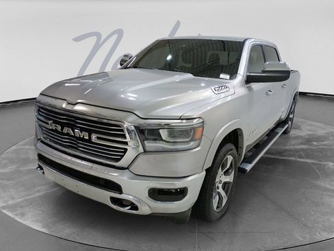 Used 2022 RAM 1500 Laramie AWD/4WD image 3