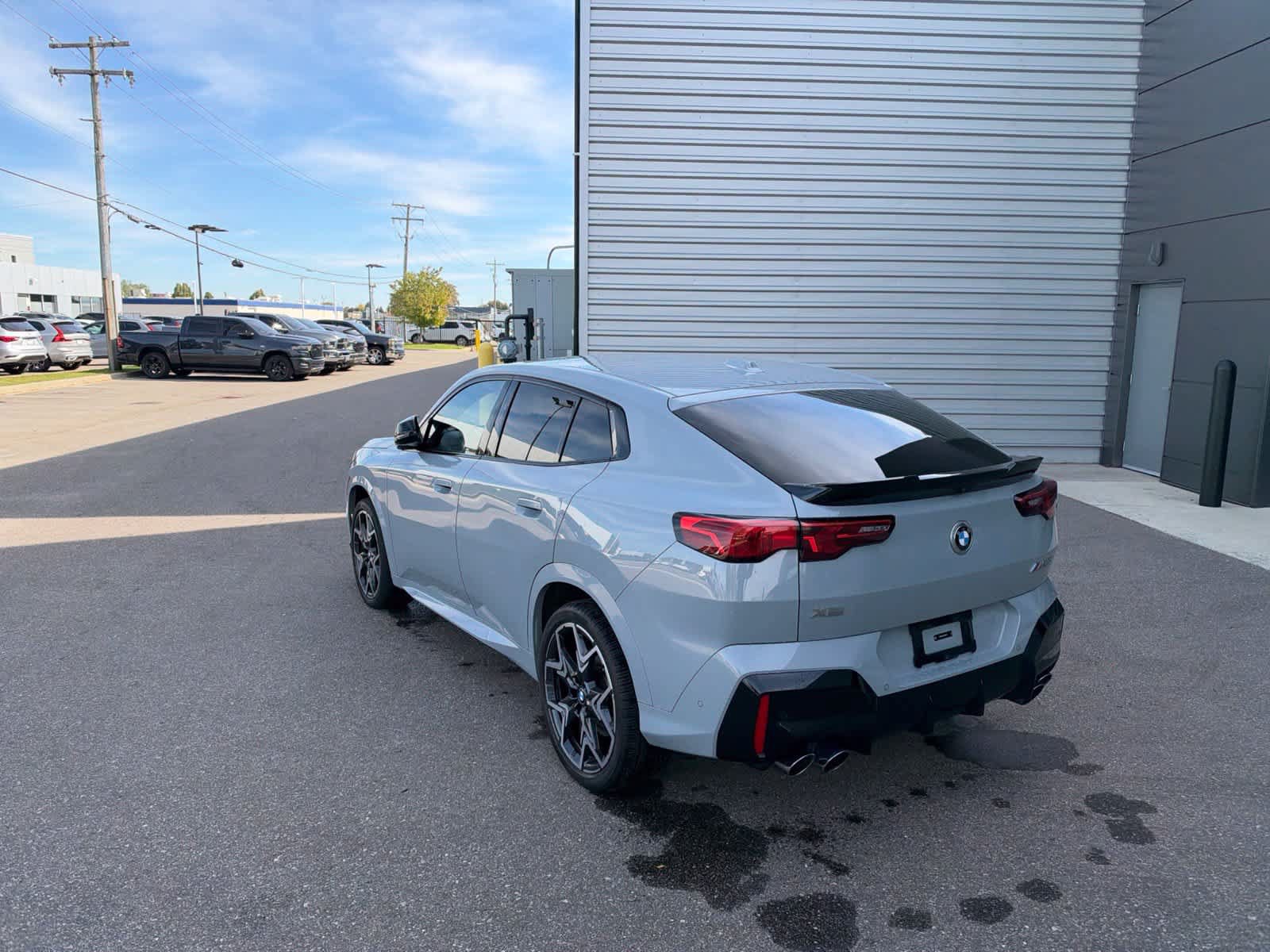 Used 2024 BMW X2 M35i AWD/4WD image 3