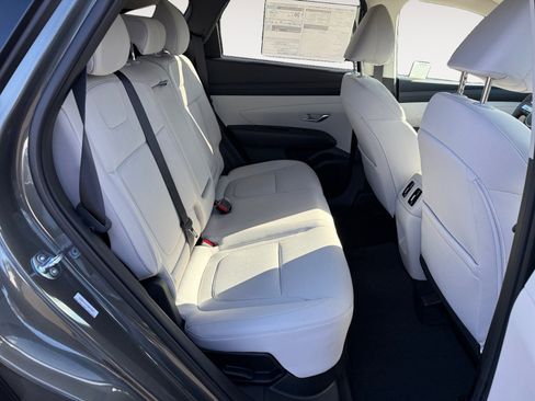 New 2026 Hyundai Tucson SEL image 18