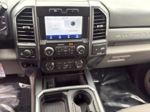 Used 2022 Ford F250 XLT w/ XLT Premium Package AWD/4WD image 23