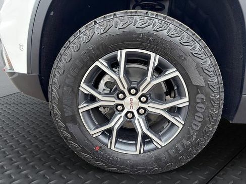 New 2026 GMC Acadia AT4 w/ Super Cruise Package image 10