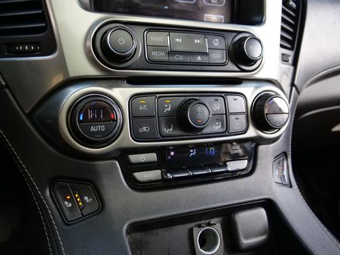 Used 2018 Chevrolet Tahoe LT image 15