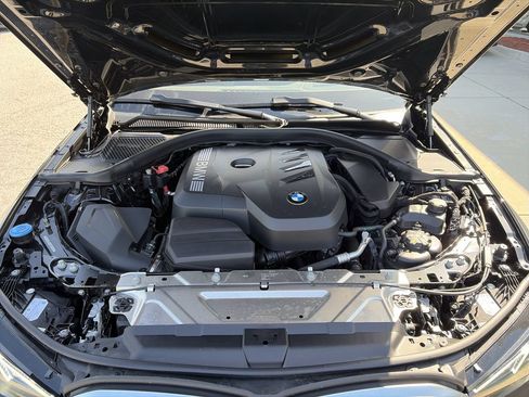 Certified 2025 BMW 330i Sedan RWD image 39