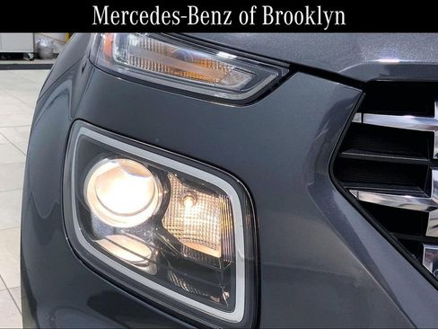 Used 2023 Hyundai Venue SEL FWD image 14