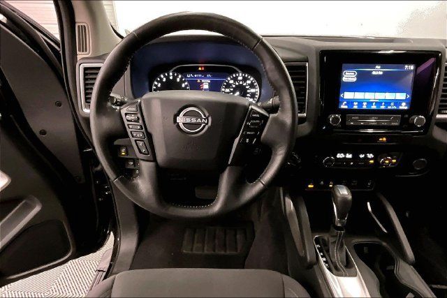 Used 2023 Nissan Frontier SV w/ SV Convenience Package AWD/4WD image 6