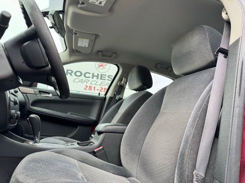 Used 2009 Chevrolet Impala LT FWD image 8