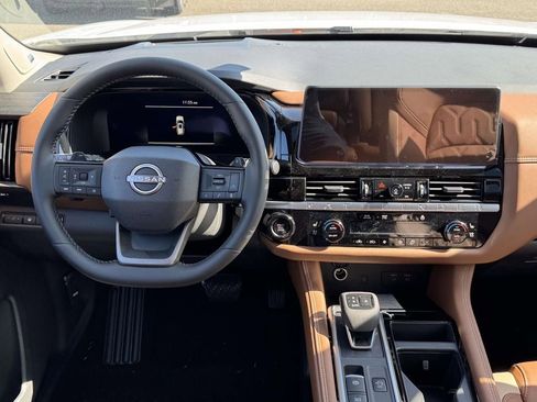 New 2026 Nissan Pathfinder Platinum AWD/4WD image 37