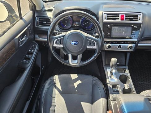 Used 2017 Subaru Outback 2.5i Limited AWD/4WD image 2