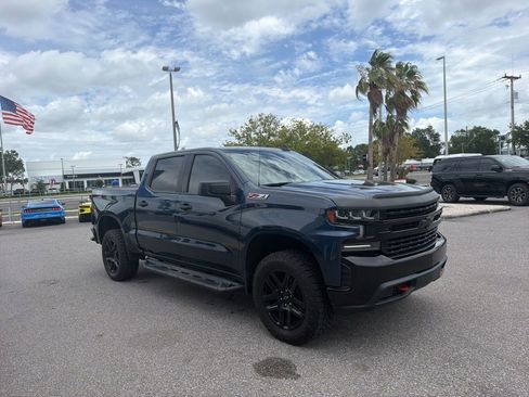Used 2020 Chevrolet Silverado 1500 Custom Trail Boss w/ Custom Convenience Package AWD/4WD image 3