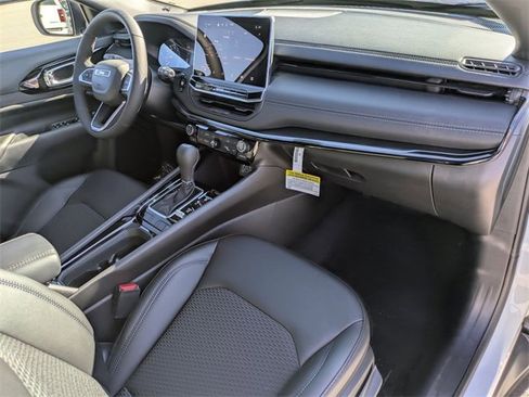 New 2026 Jeep Compass Latitude image 31