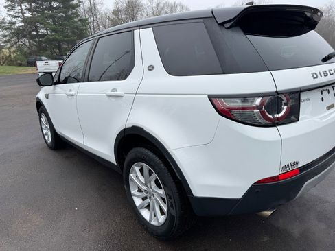 Used 2016 Land Rover Discovery Sport HSE image 10