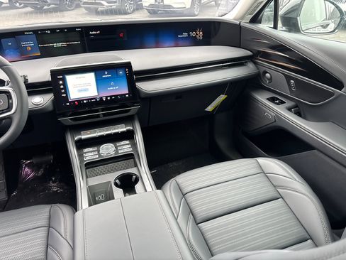 New 2026 Lincoln Nautilus Reserve w/ Jet Appearance Package image 33