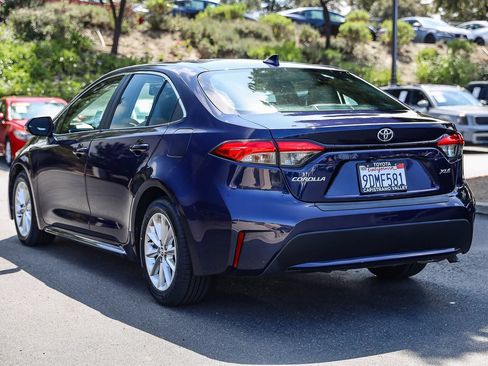 Certified 2022 Toyota Corolla XLE FWD image 6