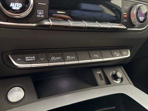 Used 2024 Audi Q5 2.0T Premium w/ Summer of Audi Package image 36