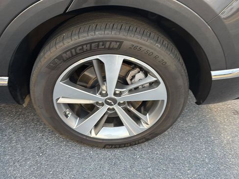 Used 2024 Genesis GV80 3.5T image 33