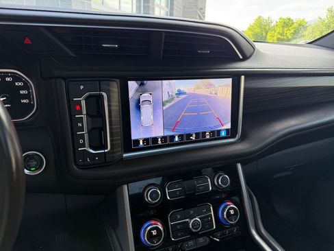 Used 2021 GMC Yukon XL Denali w/ Denali Premium Package AWD/4WD image 26