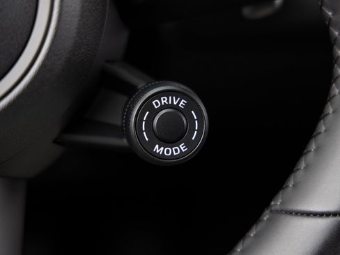 Certified 2026 Porsche Cayenne Base image 15