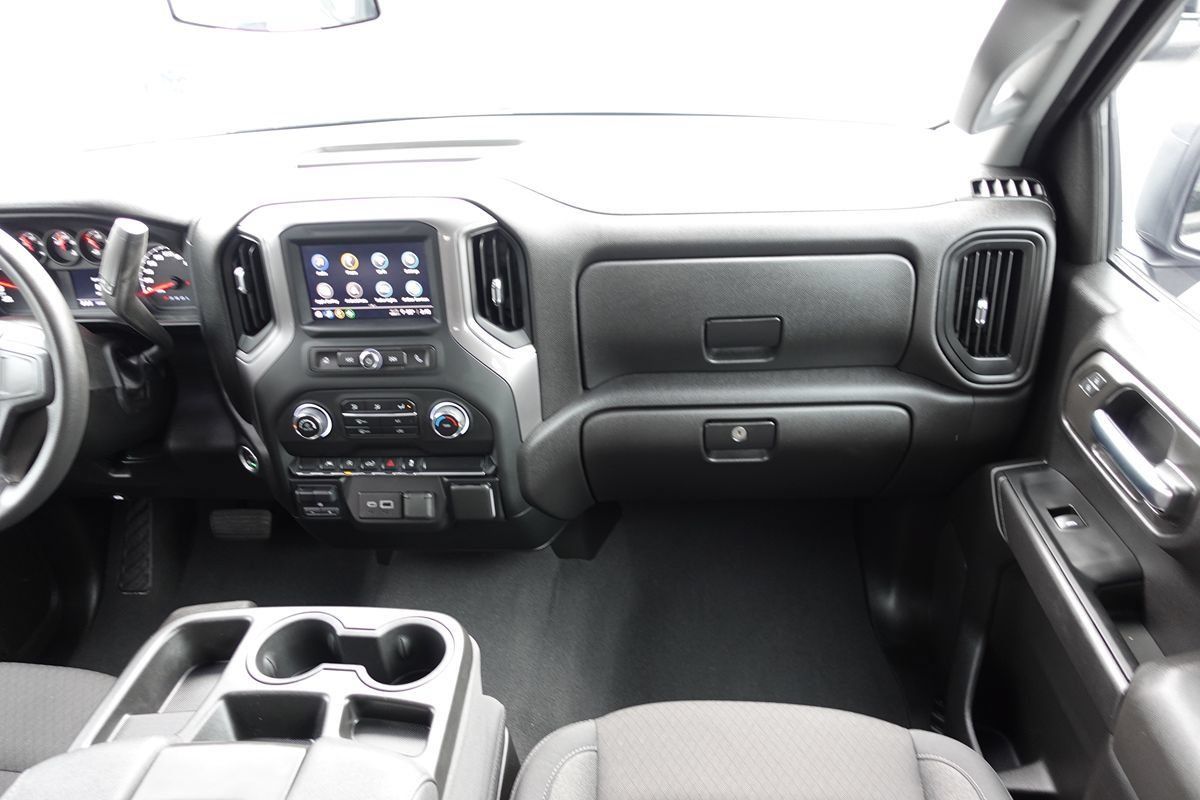 Used 2024 Chevrolet Silverado 1500 Custom w/ Dark Appearance Package AWD/4WD image 41