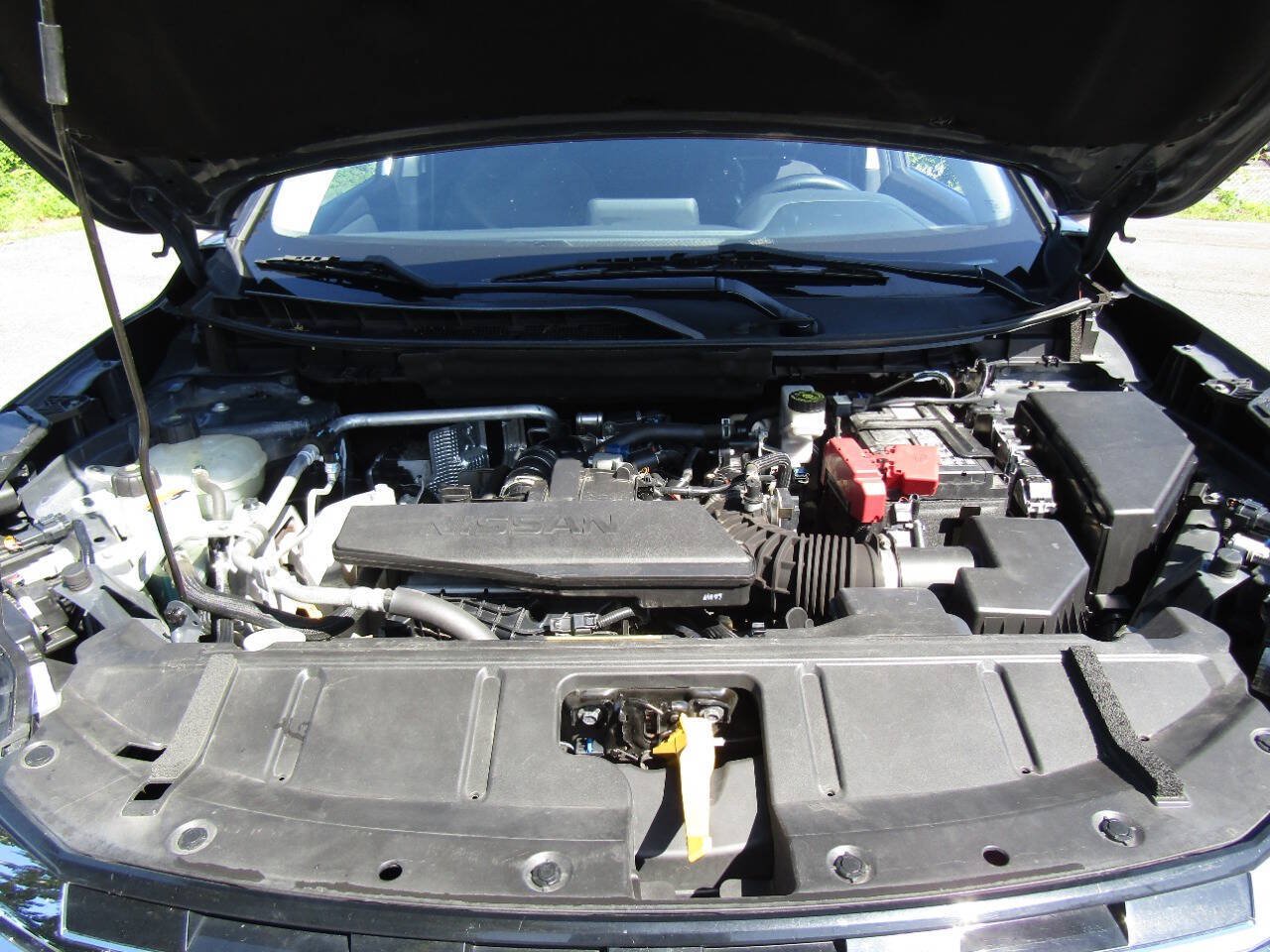 Used 2024 Nissan Rogue S AWD/4WD image 28