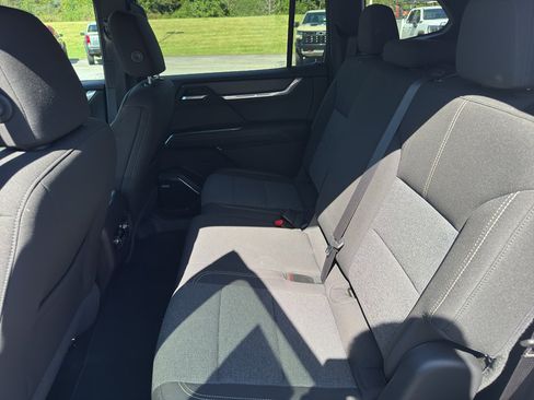 Used 2025 GMC Acadia Elevation image 21