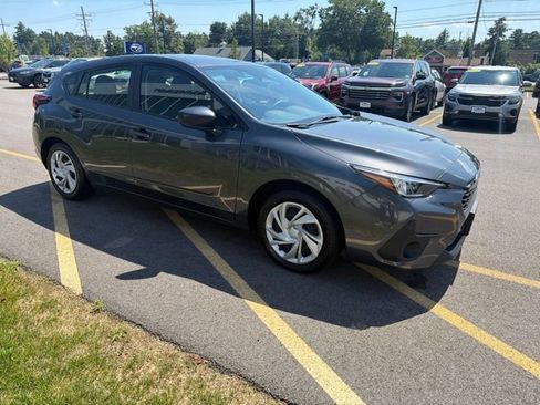 Used 2025 Subaru Impreza 2.0i AWD/4WD image 3