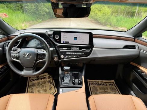 Used 2024 Lexus ES 350 w/ Premium Package FWD image 21