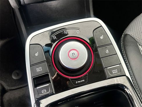 Used 2022 Kia Niro EX w/ Cold Weather Package image 15