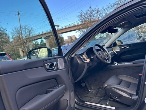 New 2026 Volvo XC60 B5 Ultra w/ Protection Package Premier image 20