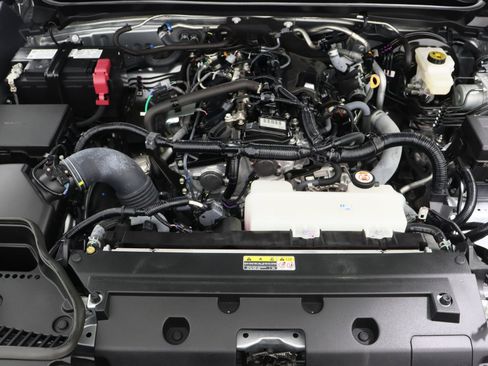 Used 2024 Toyota Tacoma TRD Off-Road image 38