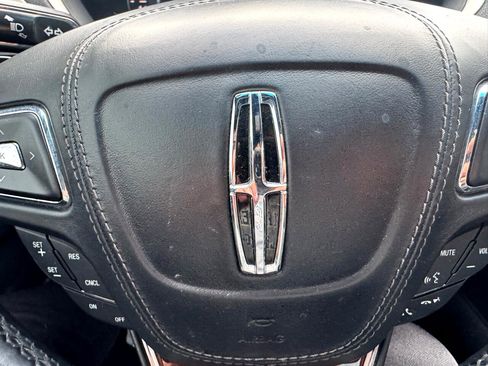 Used 2017 Lincoln MKZ Reserve w/ Climate Package image 19