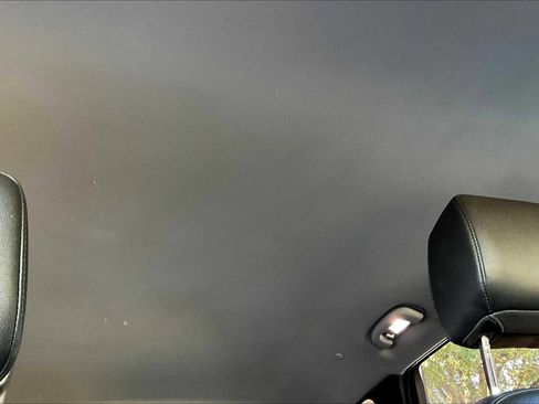 Used 2022 Chevrolet Blazer LT w/ Sound & Technology Package image 12