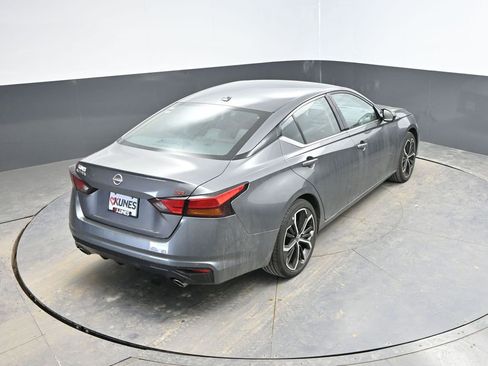 Used 2025 Nissan Altima 2.5 SR image 28