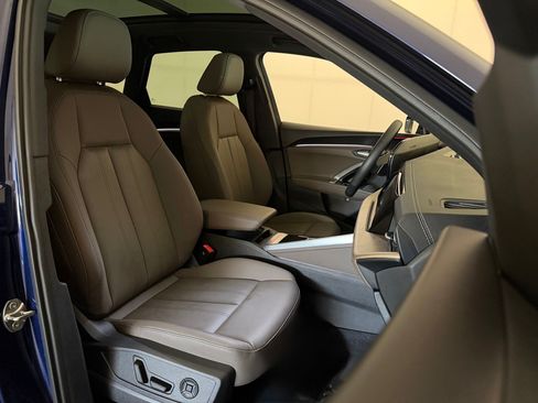 Certified 2025 Audi Q5 Premium w/ Convenience Package AWD/4WD image 32