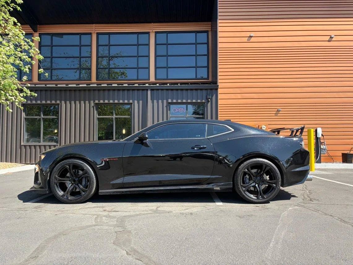 Used 2022 Chevrolet Camaro SS w/ Redline Edition RWD image 2