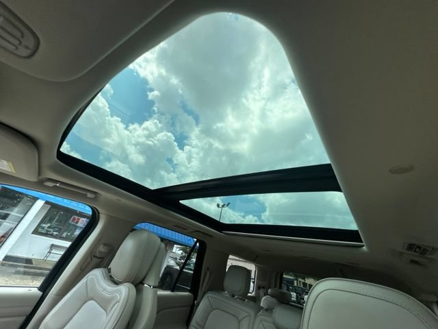 Used 2018 Lincoln Navigator Reserve w/ Technology Package AWD/4WD image 25